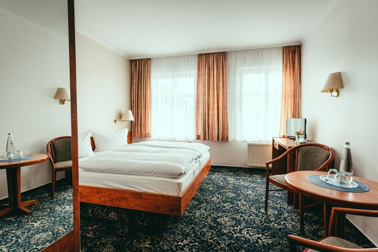 Landhotel Classic أورانينبورغ المظهر الخارجي الصورة